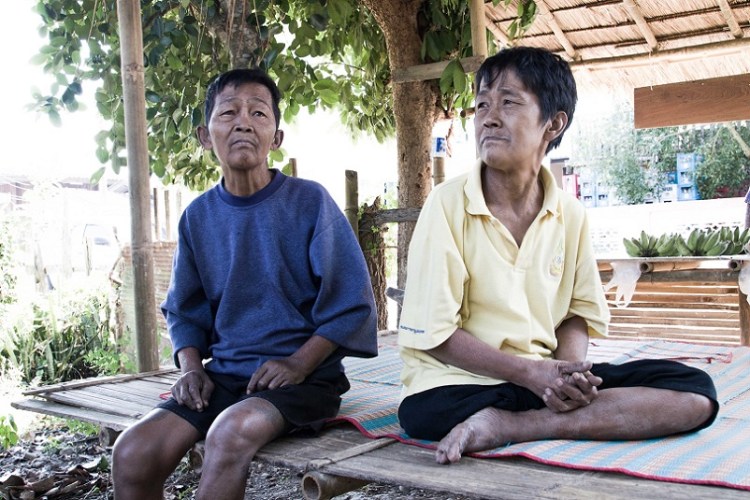 1aaนายประพันธ์ และนายบุญ