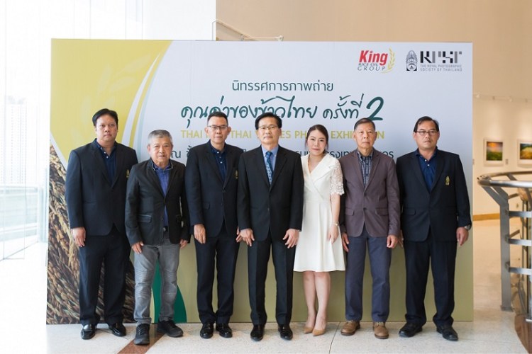 8DAF75C4-3AD6-4E3D-9290-3BF3C3965DDE