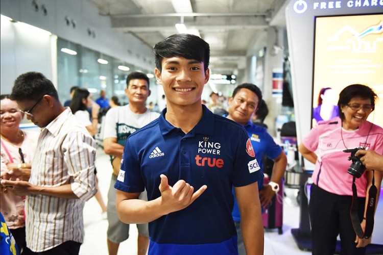 1fox-Noppanan Thipaksorn