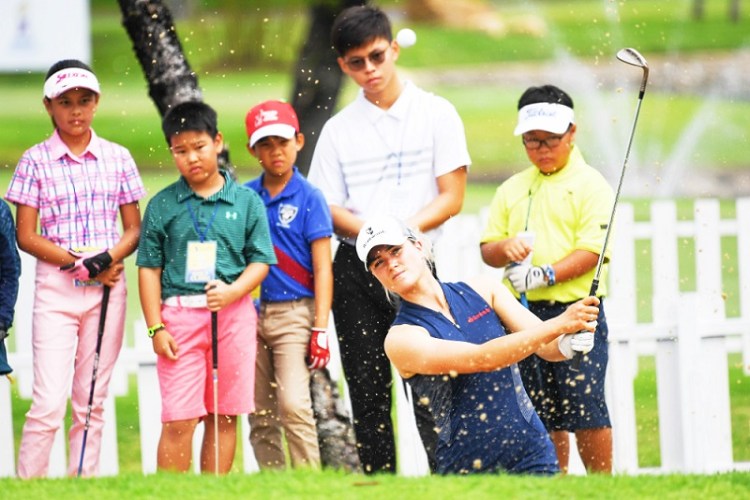 Clinic Narin_190619_0019