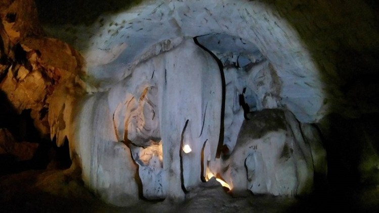 วัดหนองพลับ ถ้ำดาว_๒๐๐๓๑๓_0040