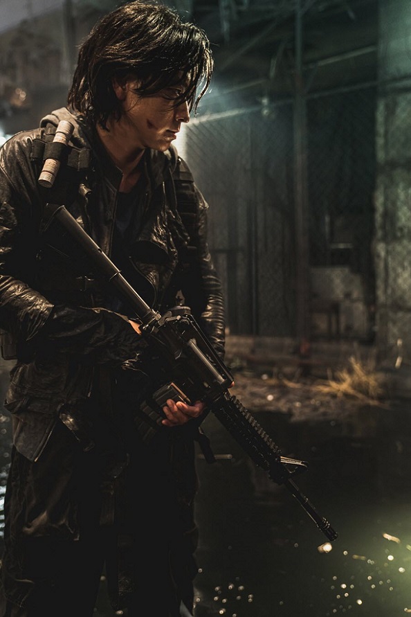 PENINSULA_FIRST STILL (2)