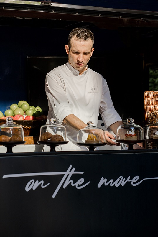 Rosewood Bangkok Drive Through (2)