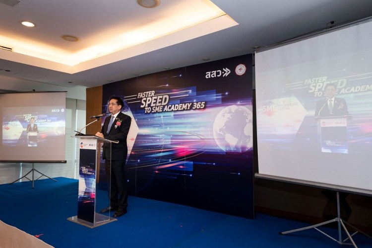 ผอ.บนเวที