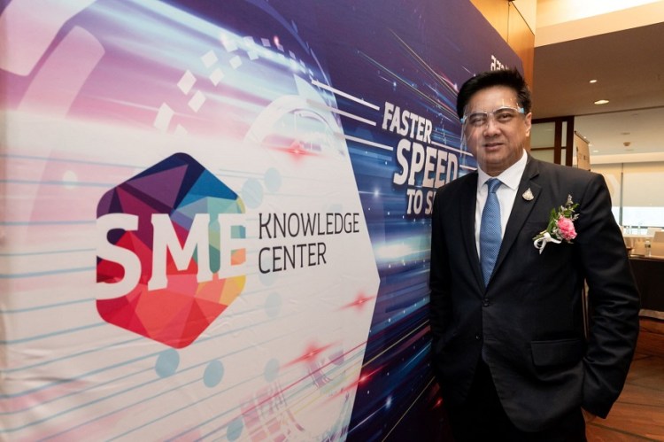 ผอ.หน้า backdrop